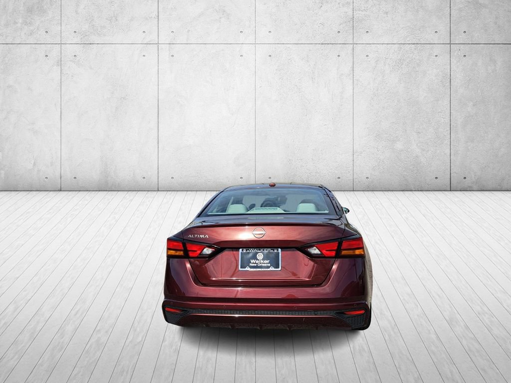 Used 2025 Nissan Altima 2.5 SV image 6