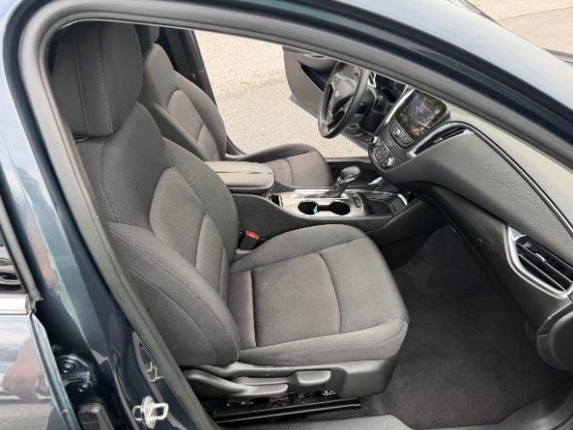 Used 2021 Chevrolet Malibu LT image 35