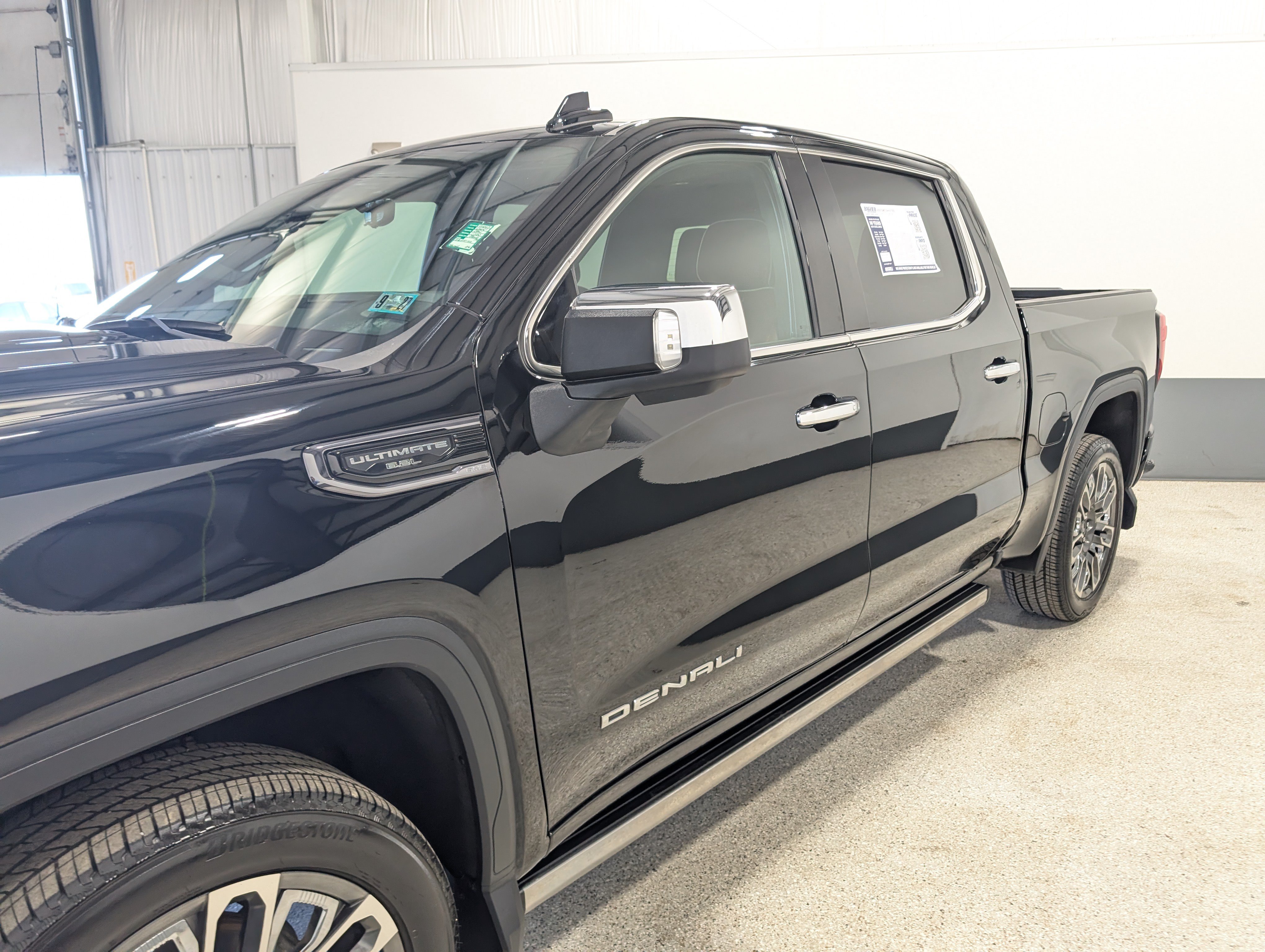 Used 2025 GMC Sierra 1500 Denali Ultimate AWD/4WD image 7