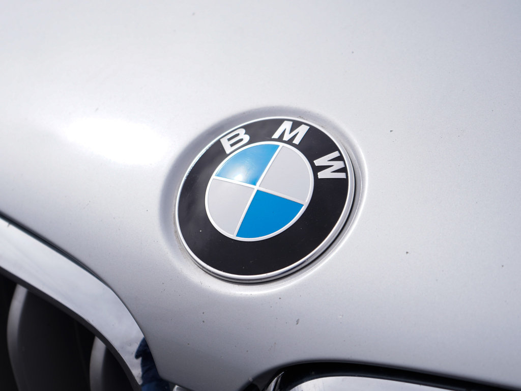 Used 2017 BMW X5 xDrive40e AWD/4WD image 3