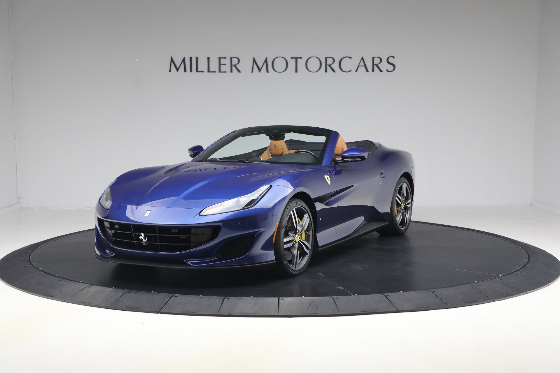Certified 2020 Ferrari Portofino RWD image 1