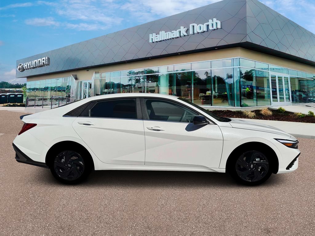 New 2026 Hyundai Elantra SEL Sport Premium FWD image 9