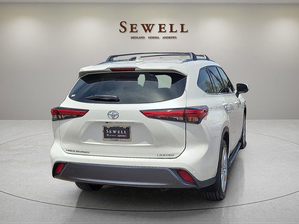 Used 2021 Toyota Highlander Limited FWD image 5