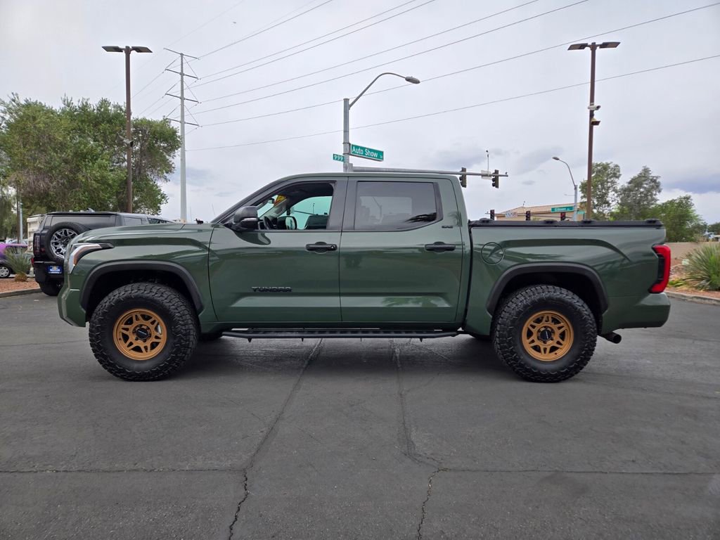 Used 2022 Toyota Tundra SR5 w/ SR5 Convenience Package image 3