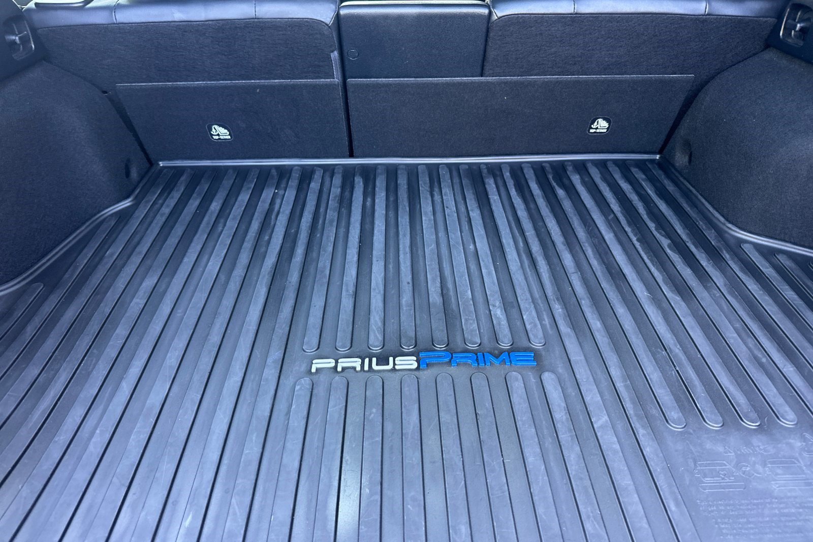 Used 2019 Toyota Prius Prime Premium image 18