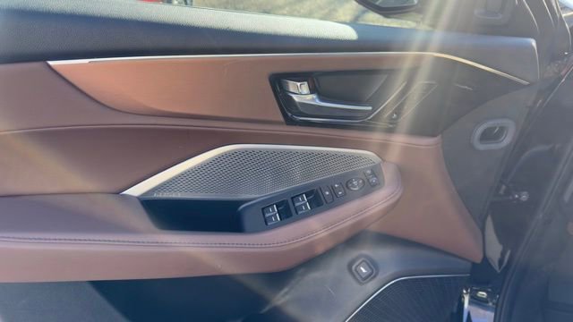 Used 2024 Acura MDX SH-AWD w/ Technology Package image 10