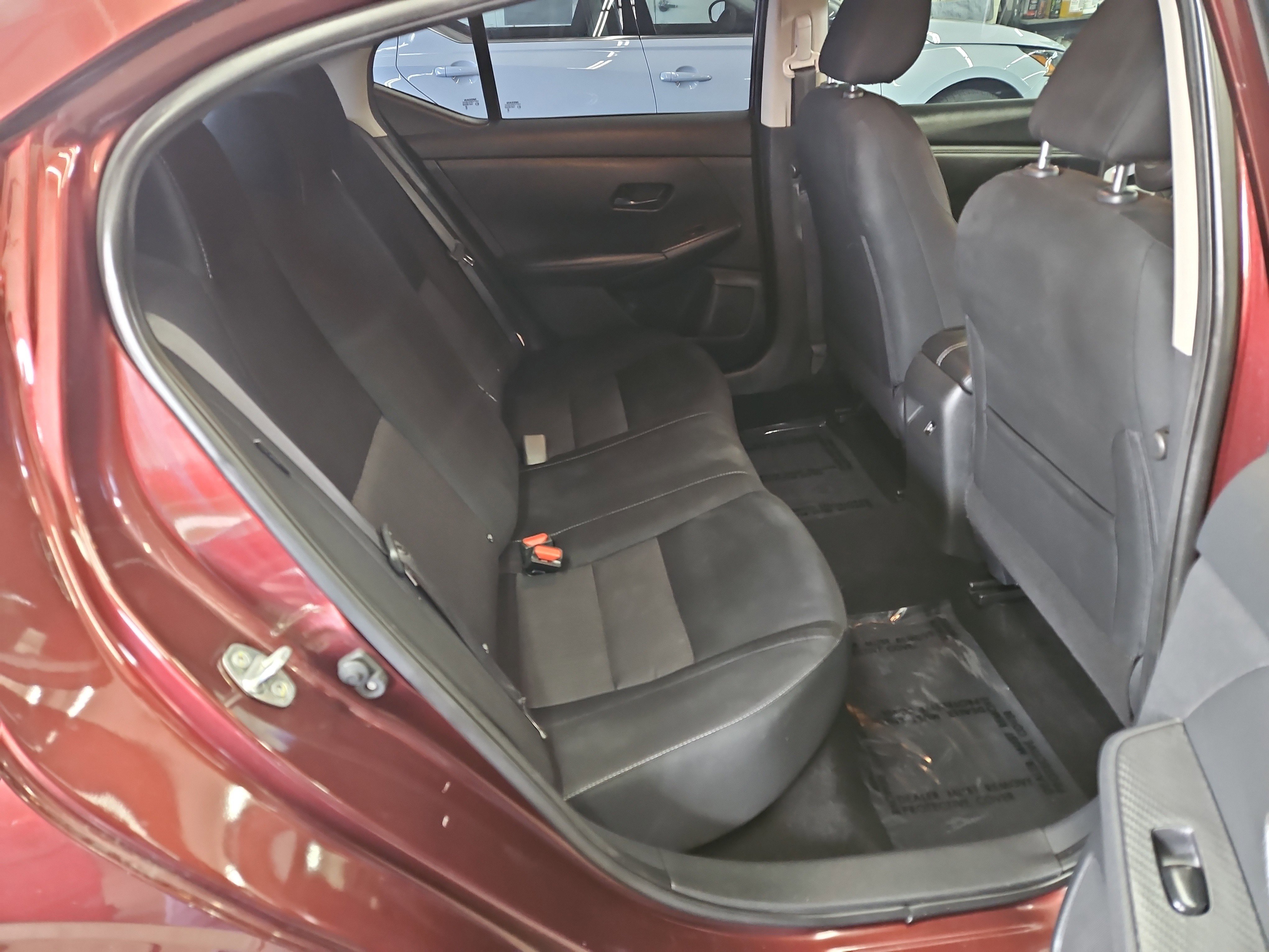 Used 2024 Nissan Sentra SV FWD image 9