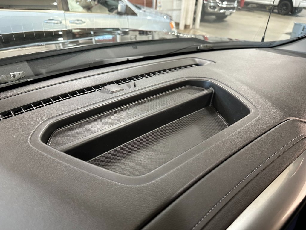 Used 2021 Chevrolet Silverado 1500 RST image 33