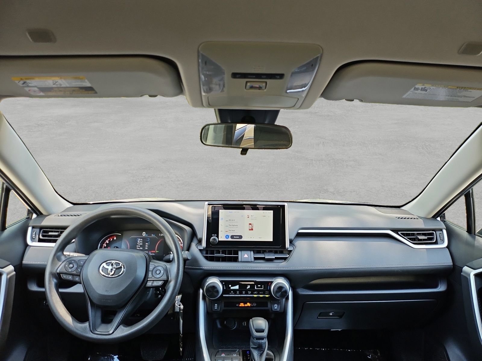 Used 2025 Toyota RAV4 LE FWD image 39