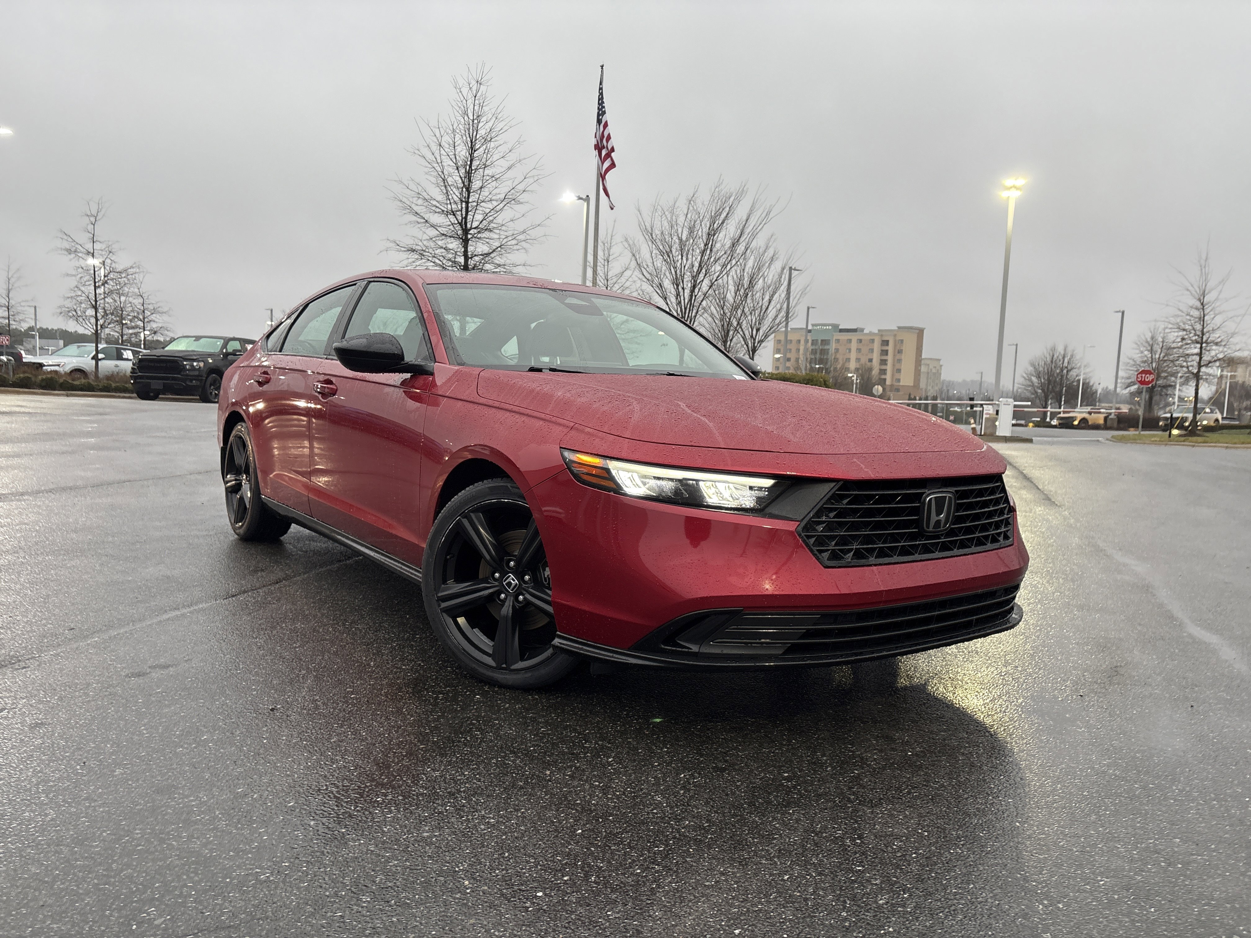 Used 2023 Honda Accord Sport image 2