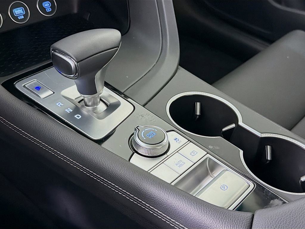 Used 2026 Genesis G70 2.5T image 20