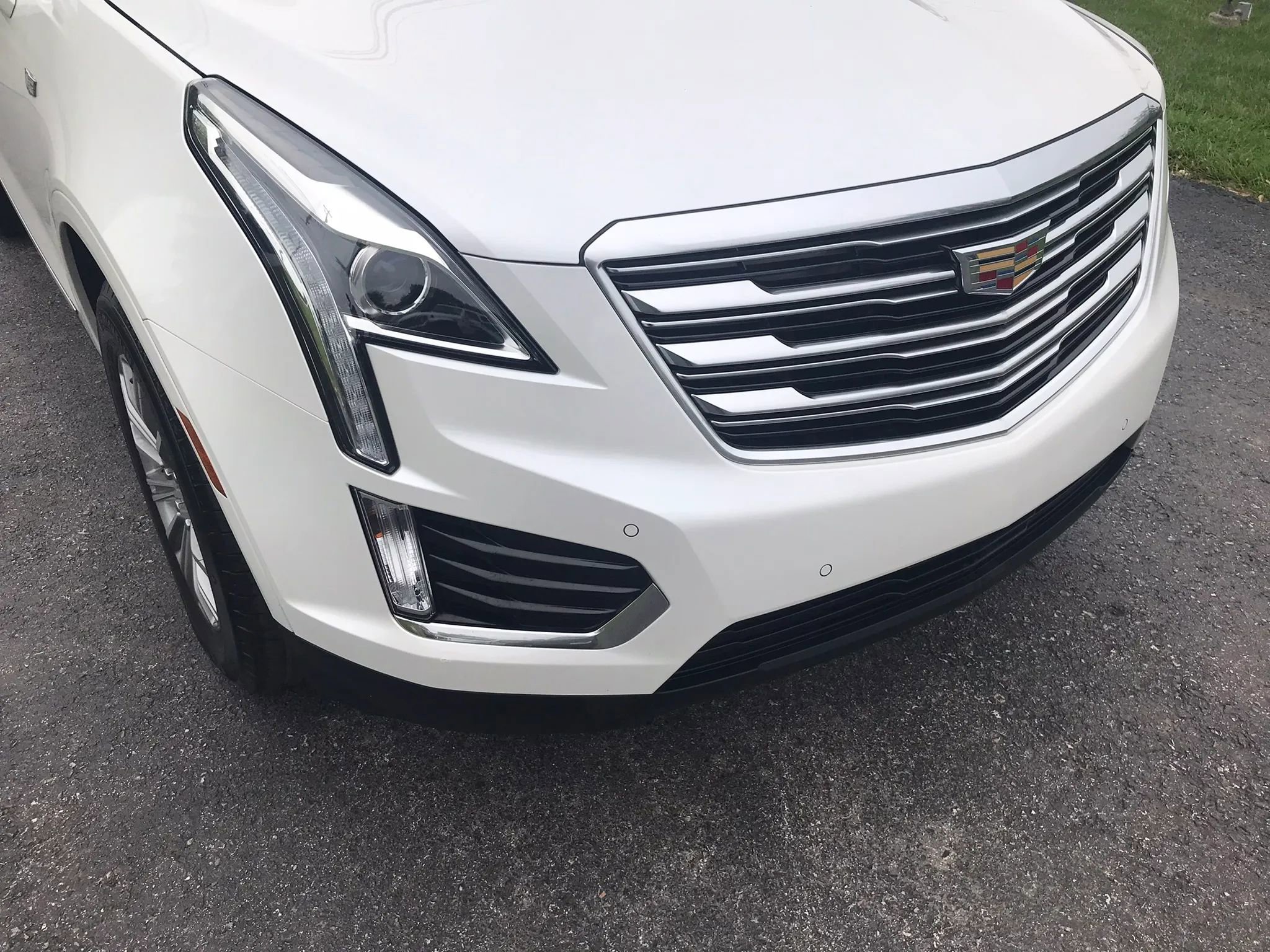 Used 2017 Cadillac XT5 Luxury w/ Driver Awareness Package AWD/4WD image 56