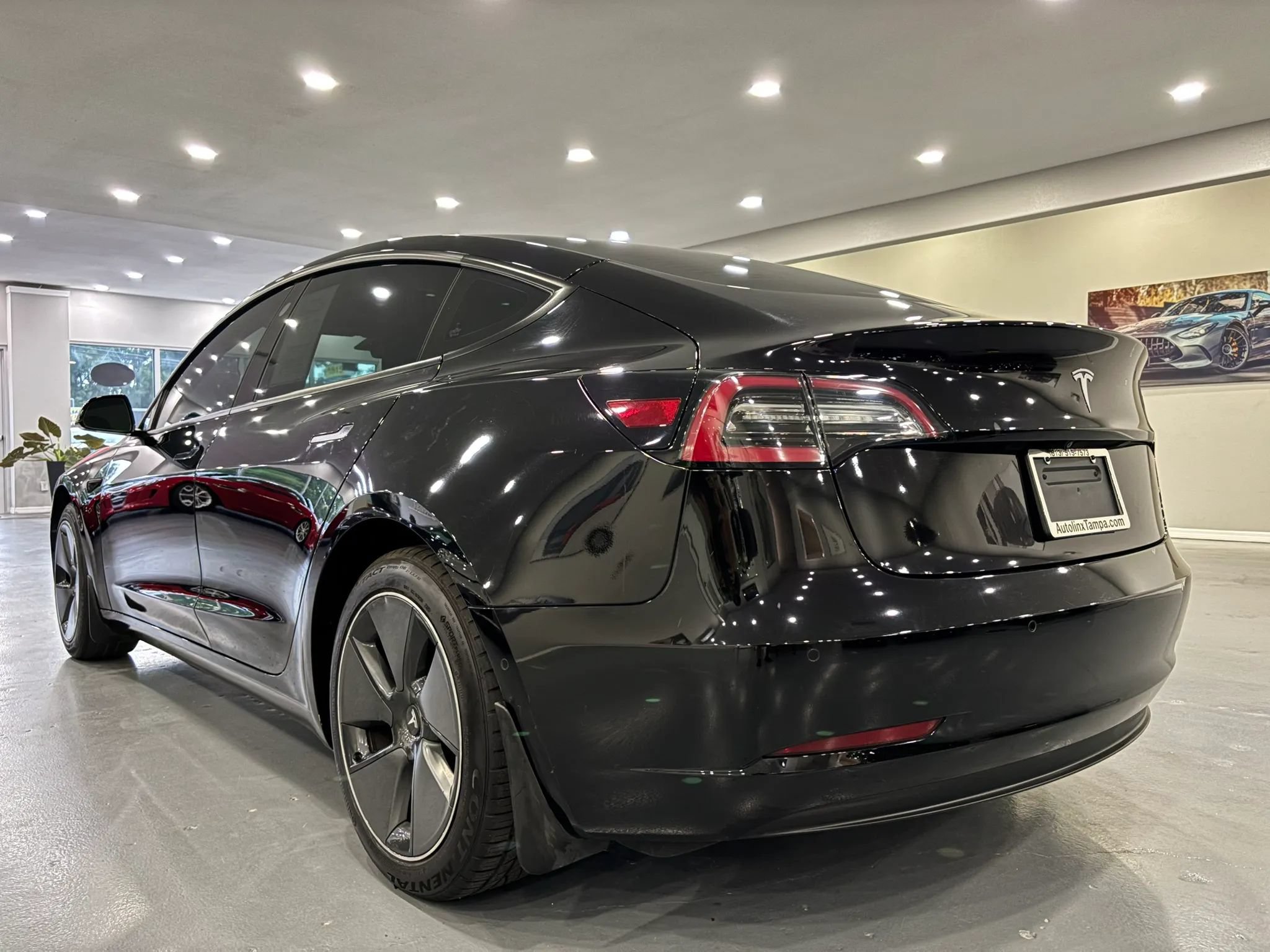 Used 2021 Tesla Model 3 Standard Range RWD image 5