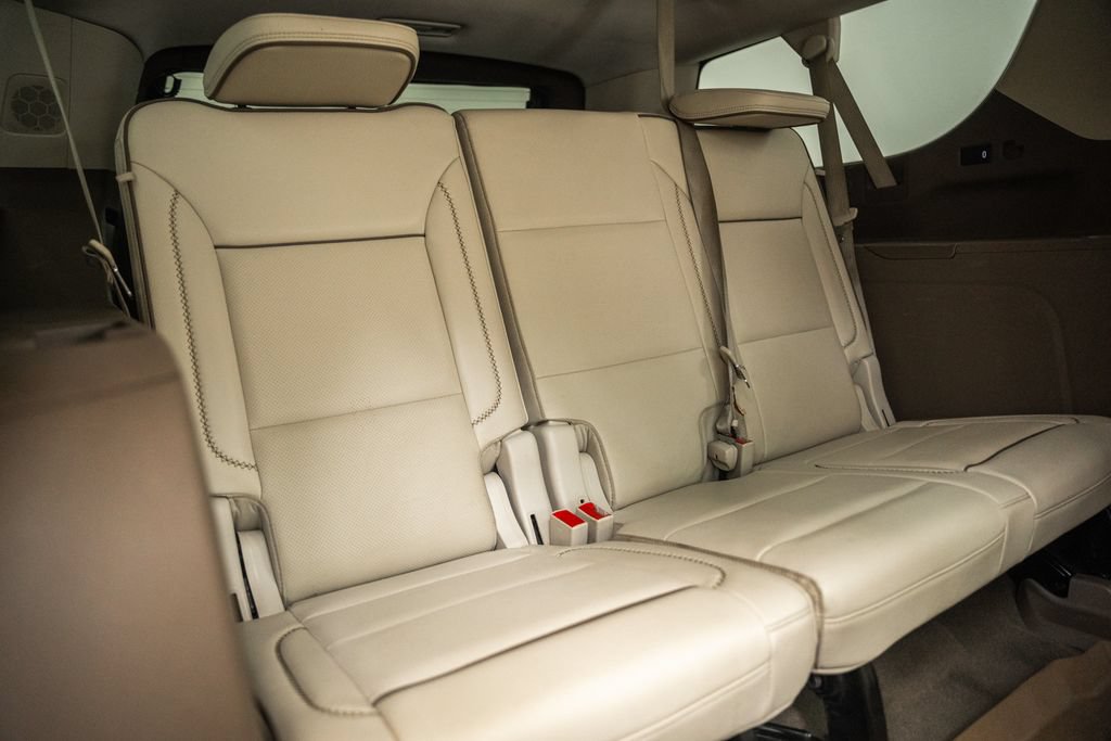 Used 2021 GMC Yukon XL Denali w/ Denali Premium Package AWD/4WD image 39