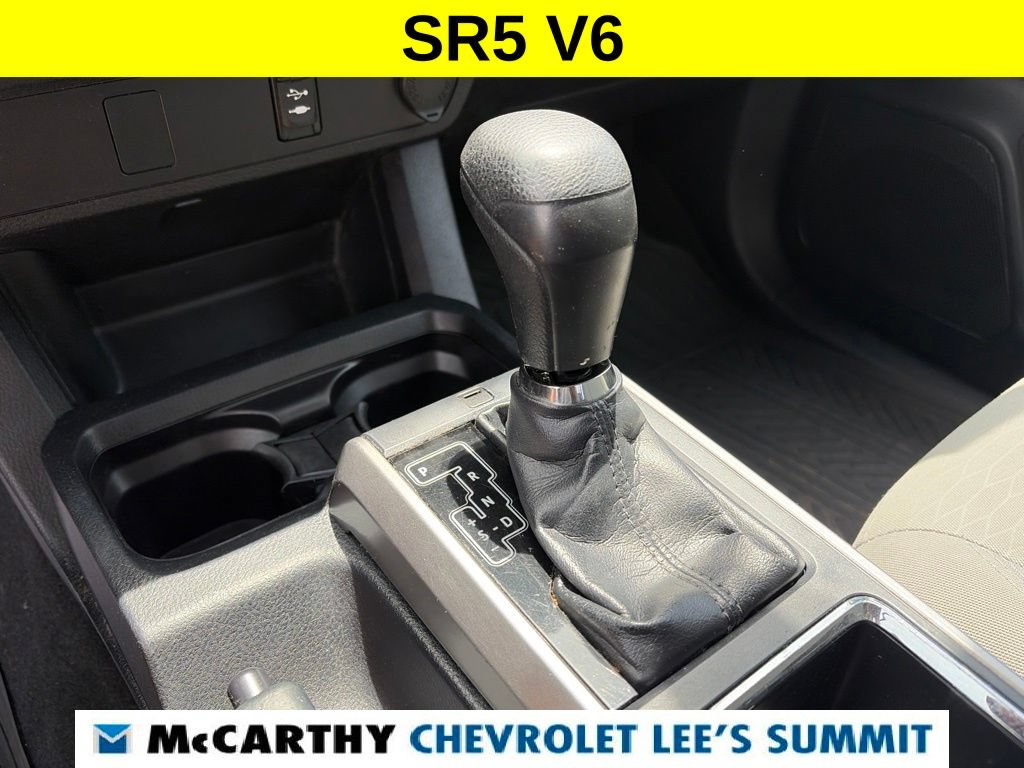 Used 2017 Toyota Tacoma SR5 w/ Tow Package AWD/4WD image 9