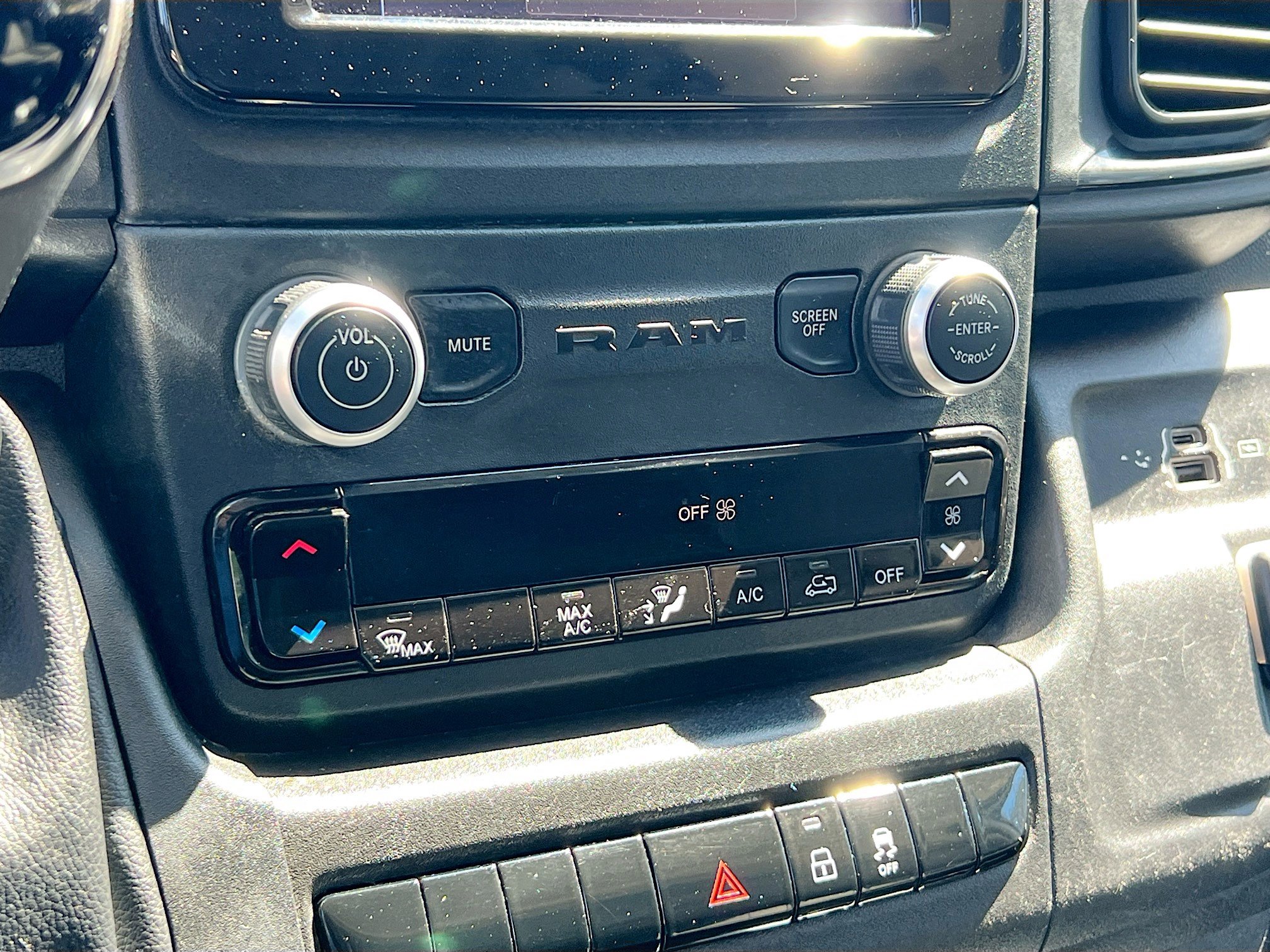 Used 2022 RAM ProMaster 2500 image 27