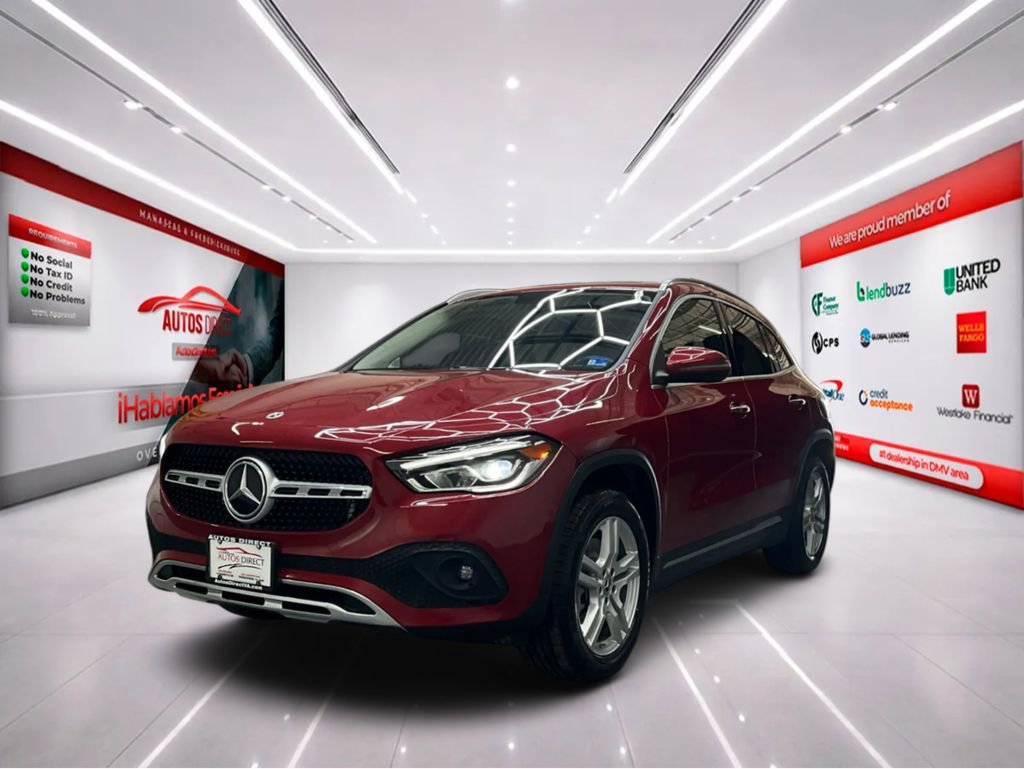 Used 2021 Mercedes-Benz GLA 250 4MATIC w/ Premium Package image 4