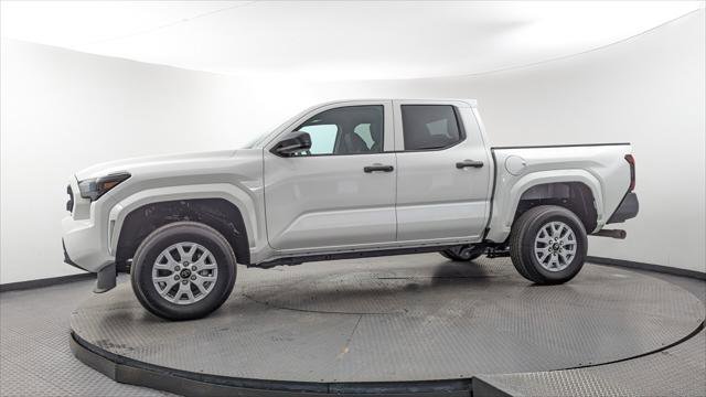 Used 2025 Toyota Tacoma SR RWD image 3
