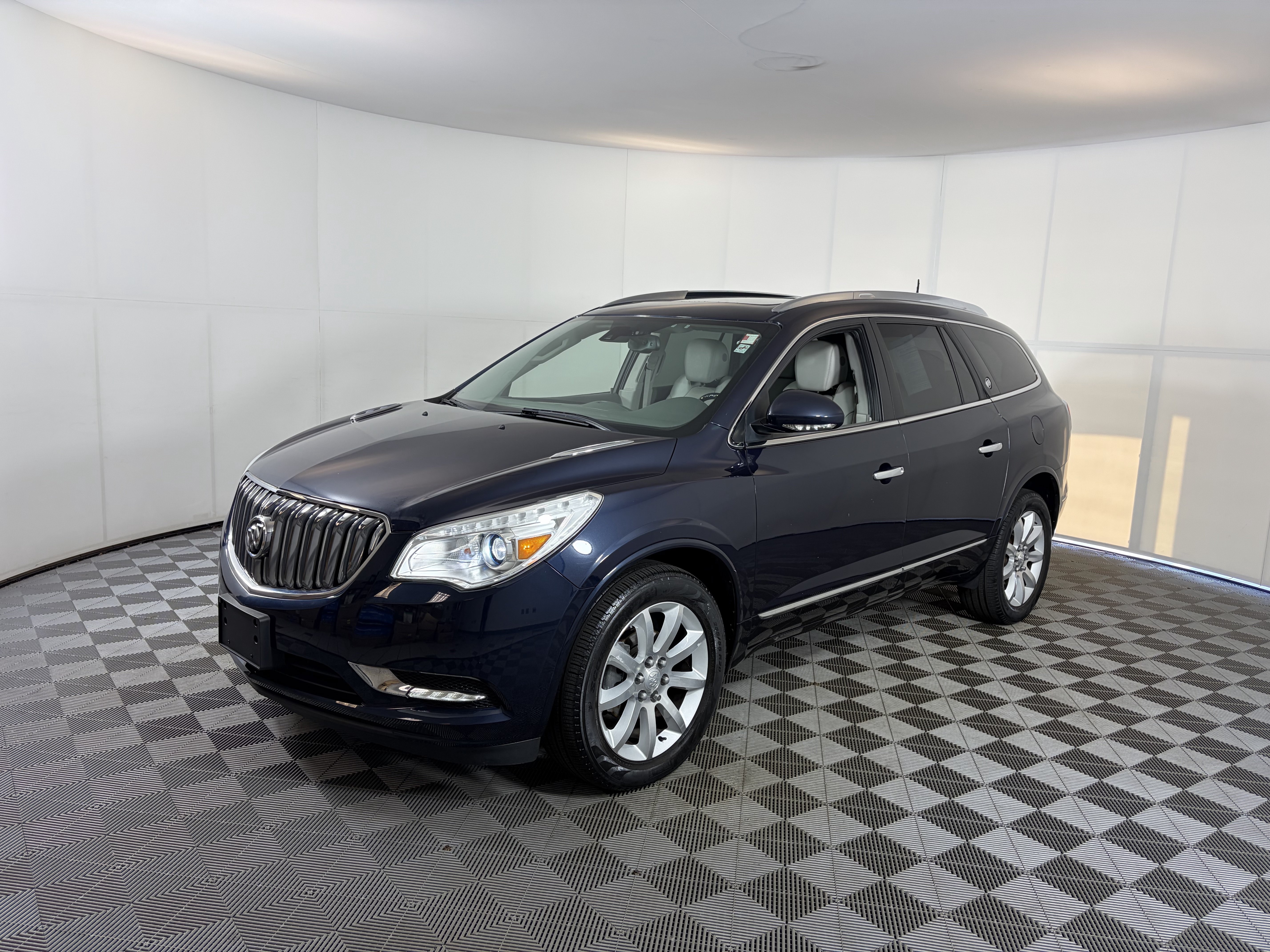 Used 2017 Buick Enclave Premium w/ Experience Buick Package AWD/4WD image 2
