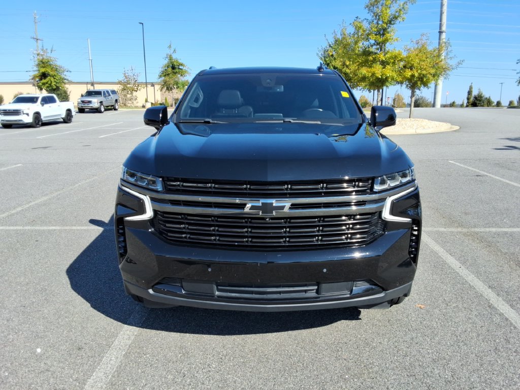 Used 2022 Chevrolet Suburban RST w/ Sport Performance Package AWD/4WD image 2