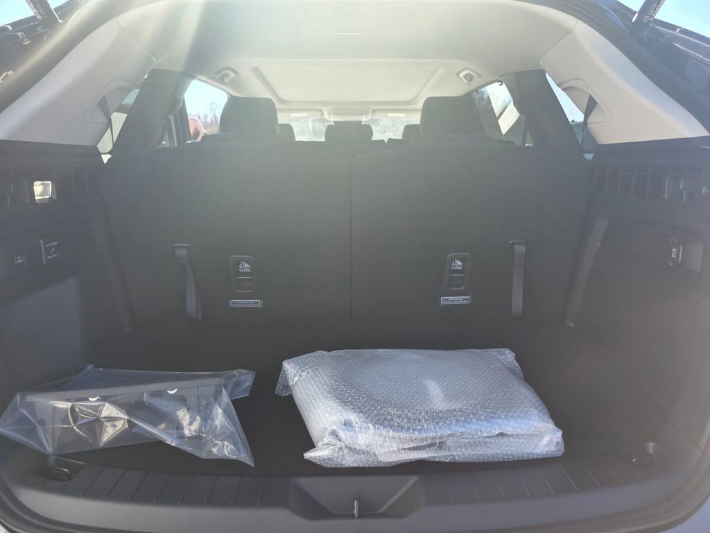 New 2026 MAZDA CX-90 Plug-In Hybrid w/Premium Sport image 8