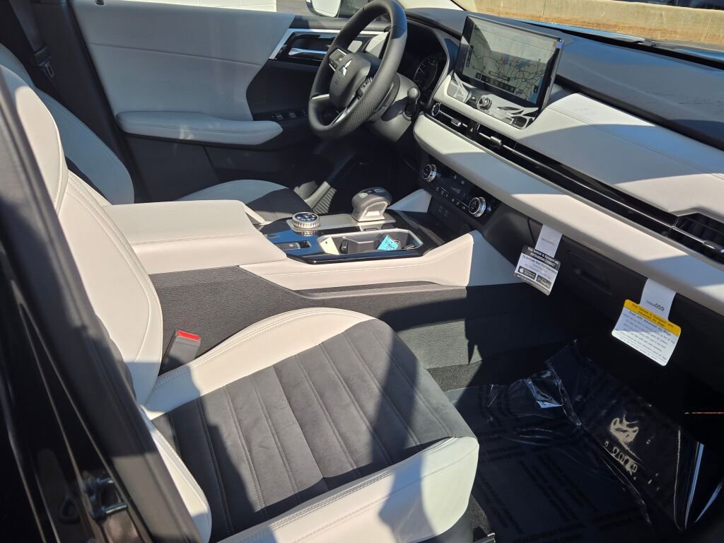New 2026 Mitsubishi Outlander SE AWD/4WD image 4
