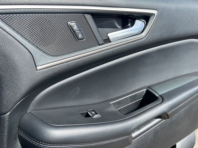 Used 2024 Ford Edge SEL image 33