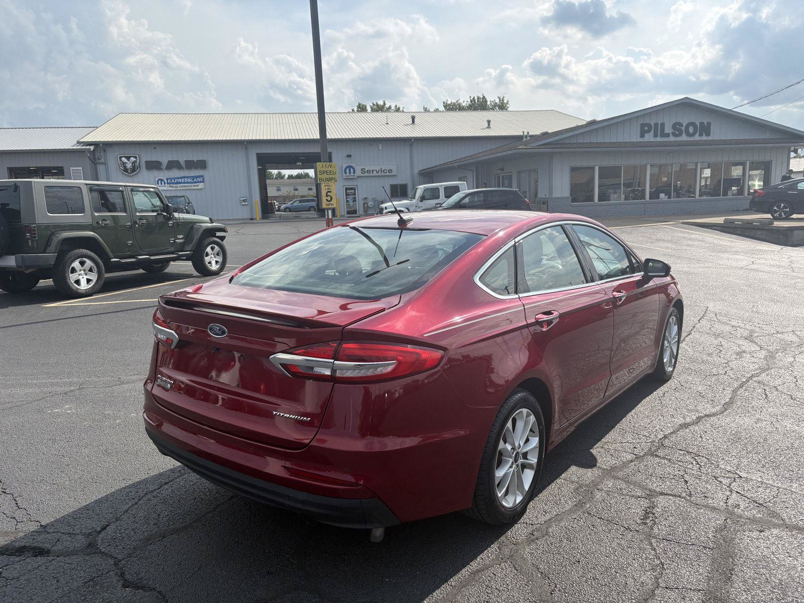 Used 2019 Ford Fusion Energi Titanium FWD image 23