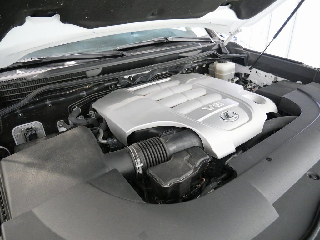 Used 2016 Lexus LX 570 4WD image 11