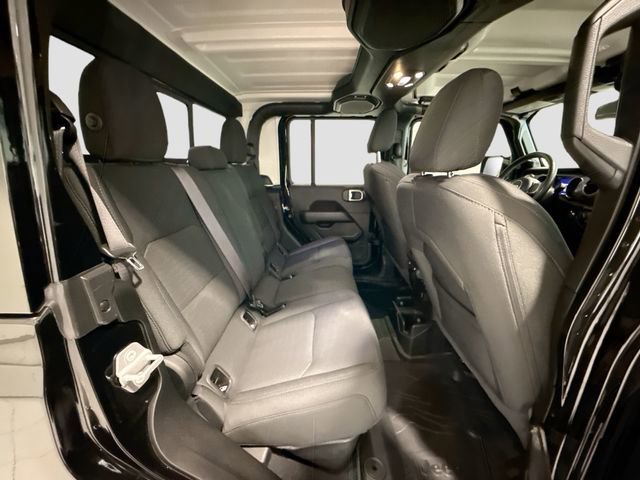 Used 2021 Jeep Gladiator Overland w/ Cold Weather Group image 21