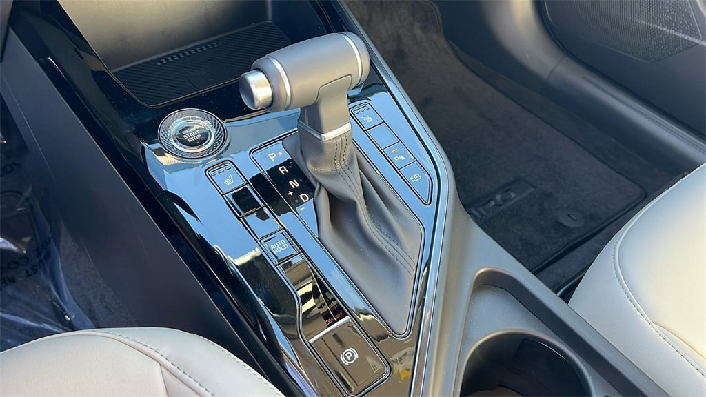 New 2025 Kia Niro EX image 15