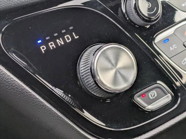 Used 2019 Chrysler Pacifica Touring-L Plus w/ Advanced Safetytec Group image 12