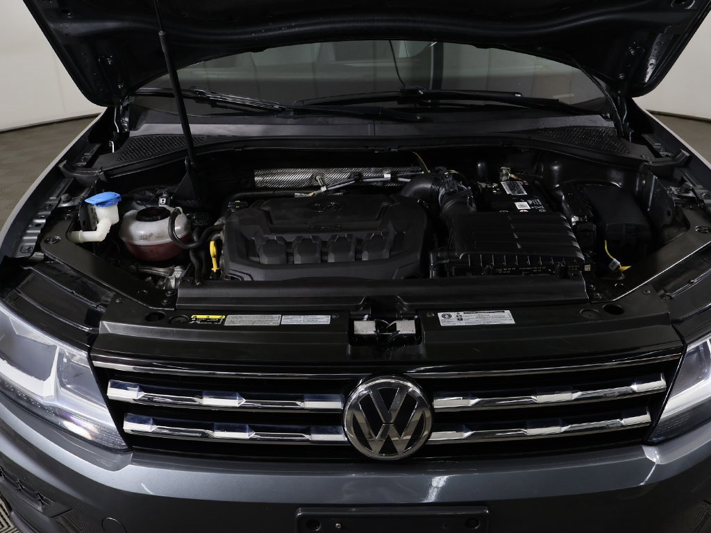Used 2019 Volkswagen Tiguan SE w/ Panoramic Sunroof Package image 17