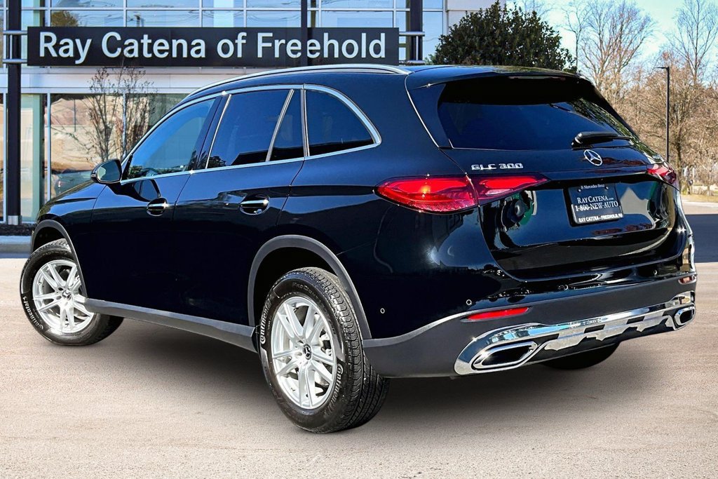 Used 2023 Mercedes-Benz GLC 300 4MATIC image 12