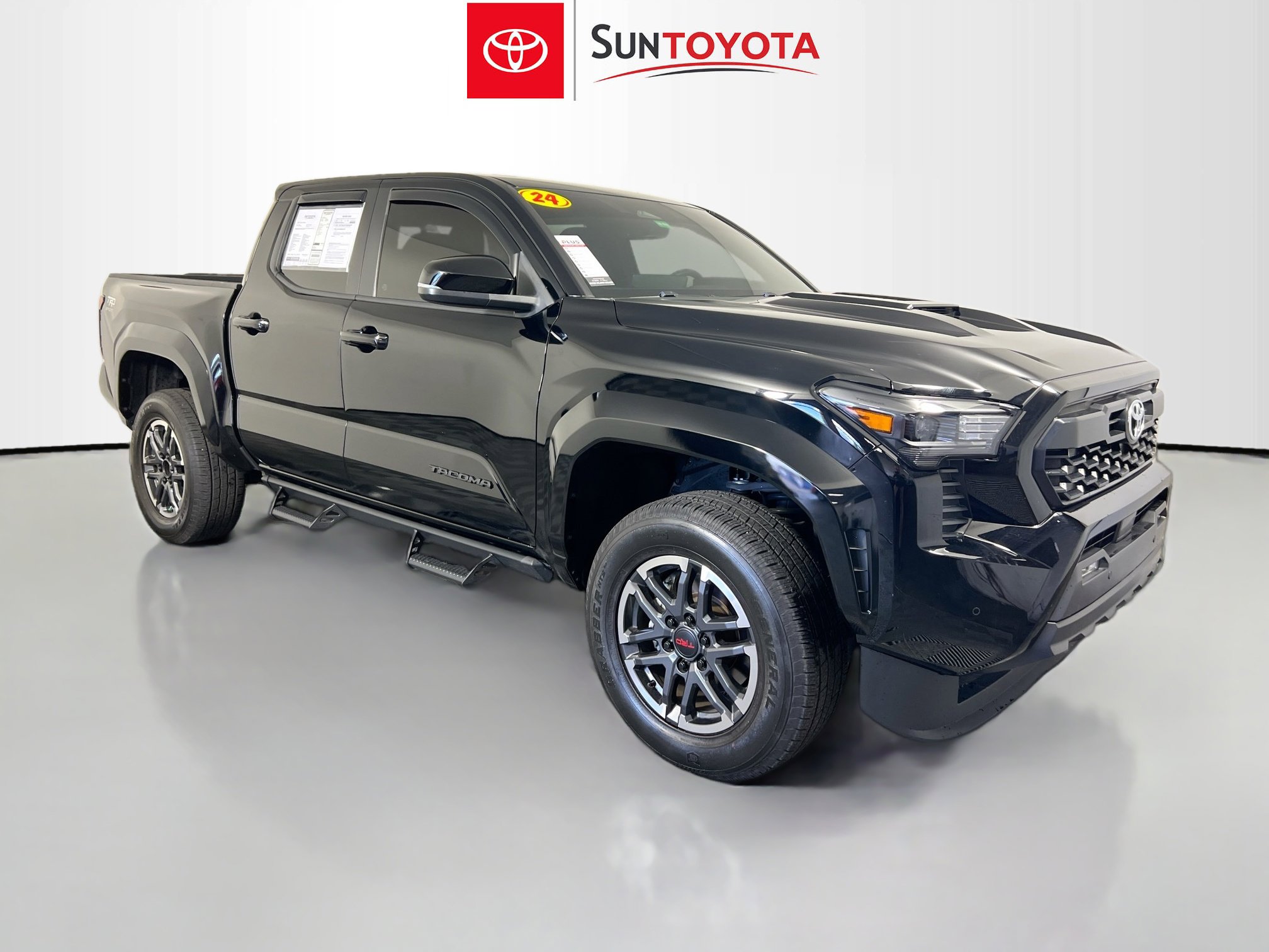 Used 2024 Toyota Tacoma TRD Sport image 1