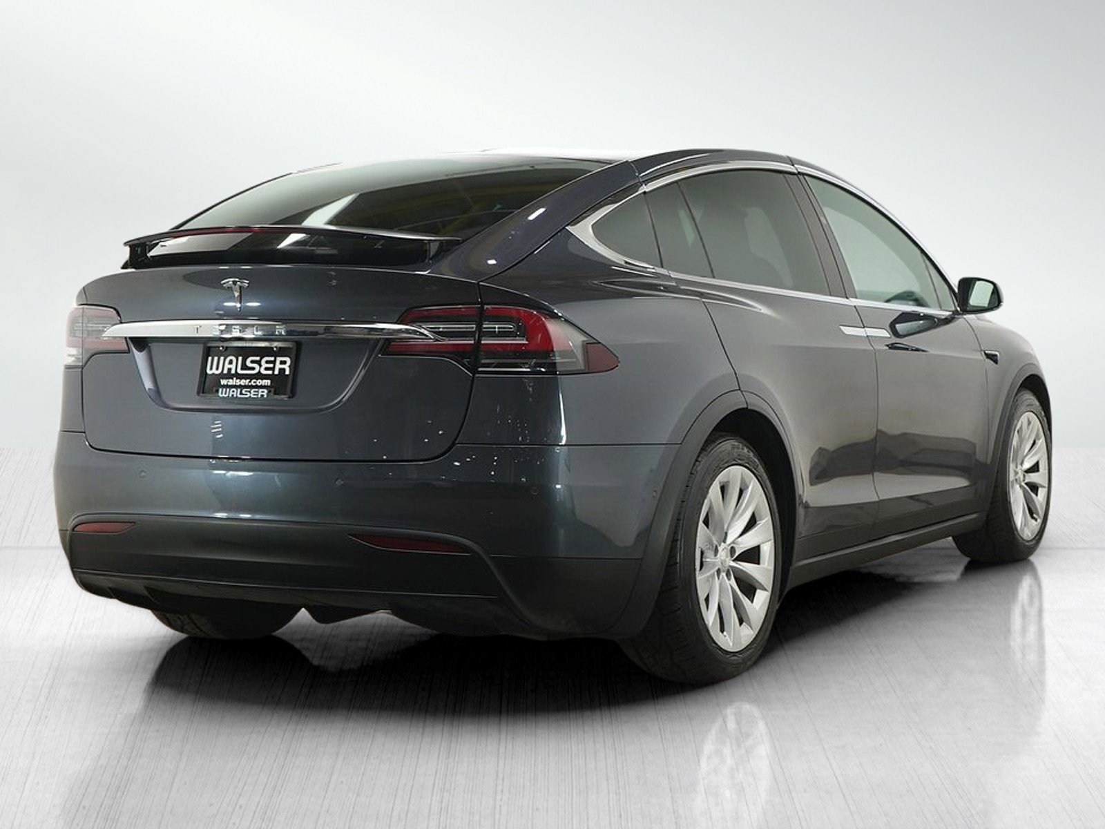 Used 2018 Tesla Model X 100D AWD/4WD image 5