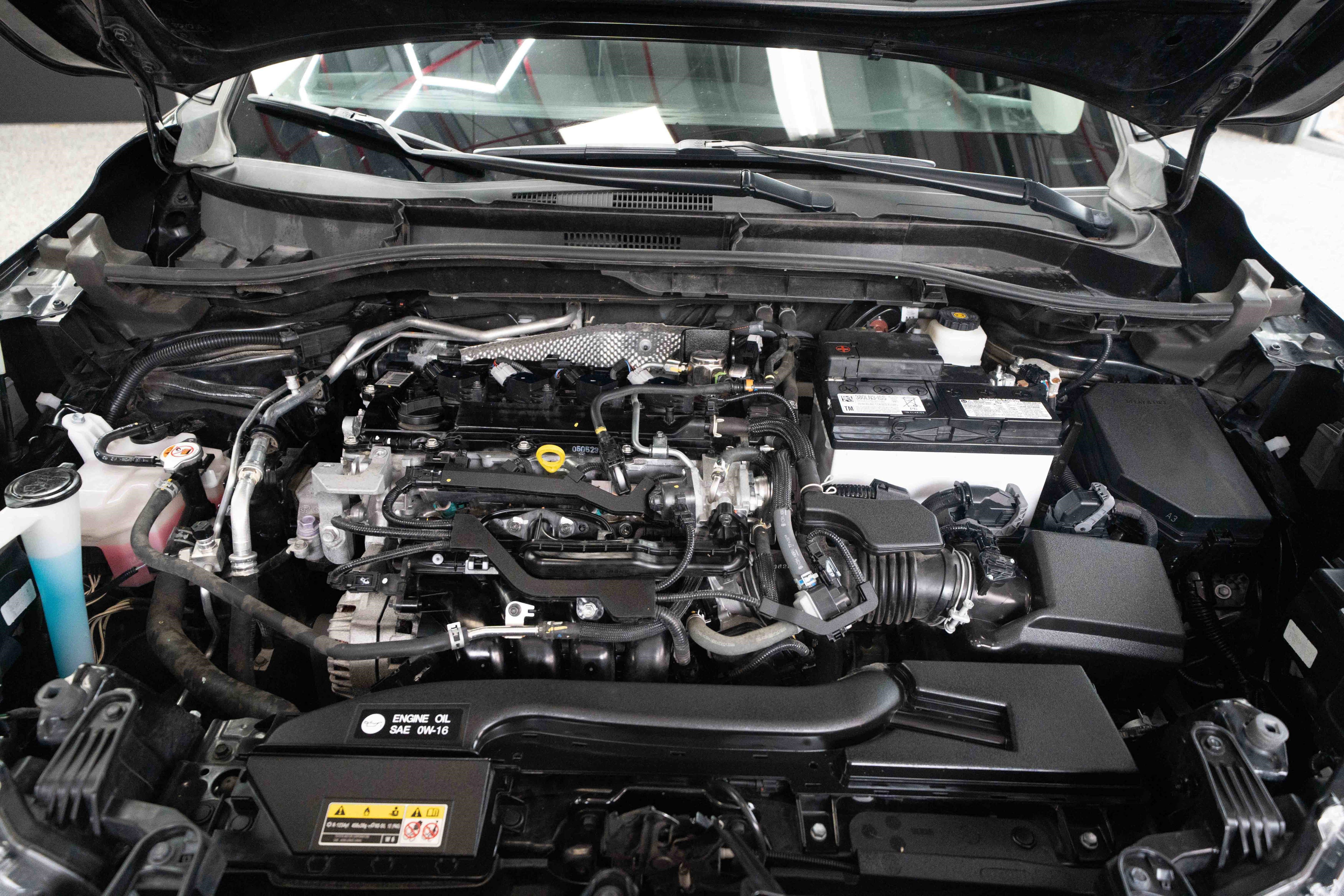 Used 2023 Toyota Corolla Cross XLE image 31