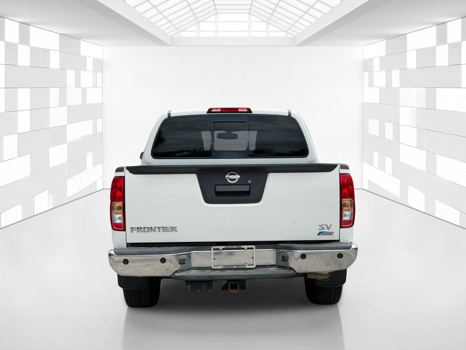 Used 2017 Nissan Frontier SV w/ SV Value Truck Package RWD image 4