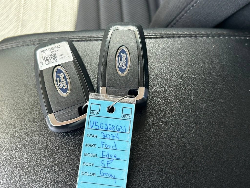Used 2024 Ford Edge SE w/ Black Appearance Package AWD/4WD image 44