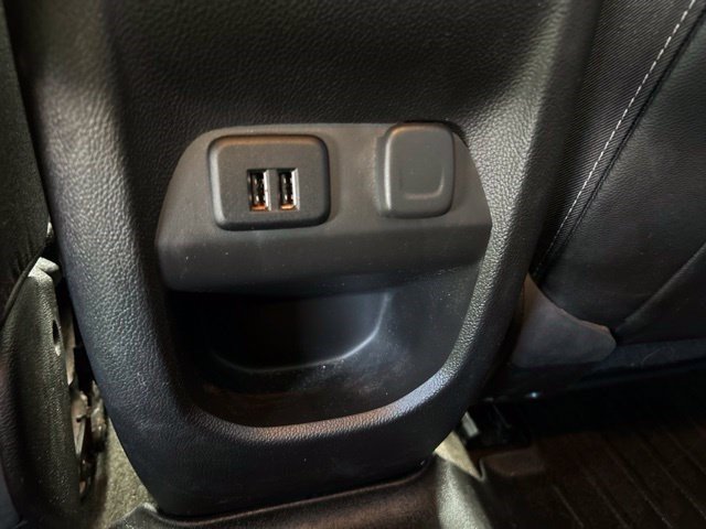 Used 2015 Chevrolet Colorado Z71 RWD image 40