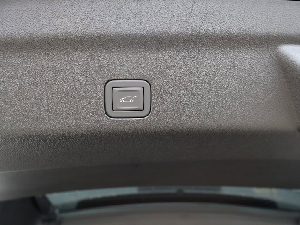 New 2025 Chevrolet Suburban Premier w/ Sun And Tow Package image 38