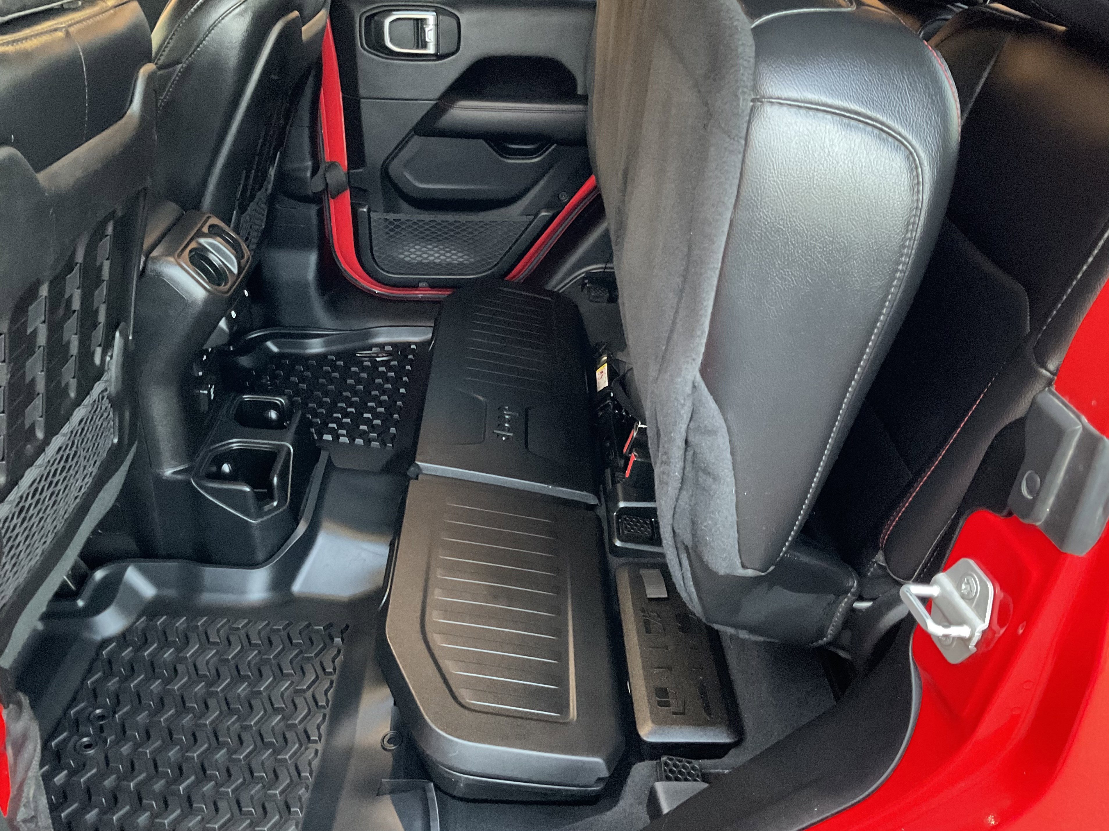 Used 2020 Jeep Gladiator Rubicon w/ Advanced Safety Group image 47