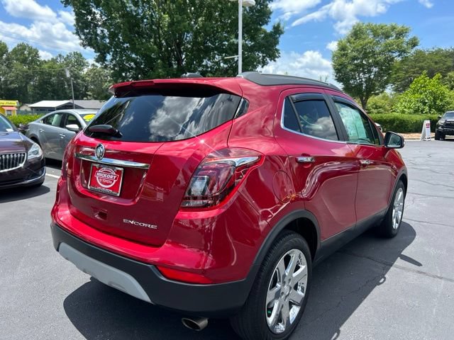 Used 2019 Buick Encore Essence w/ Experience Buick Package FWD image 7