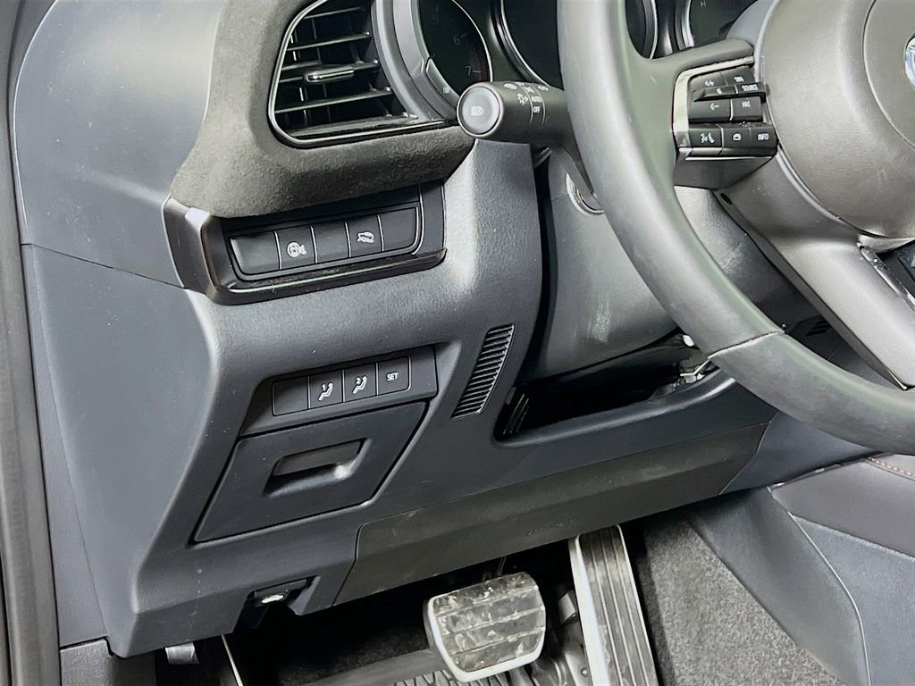 Certified 2025 MAZDA CX-30 Carbon image 13