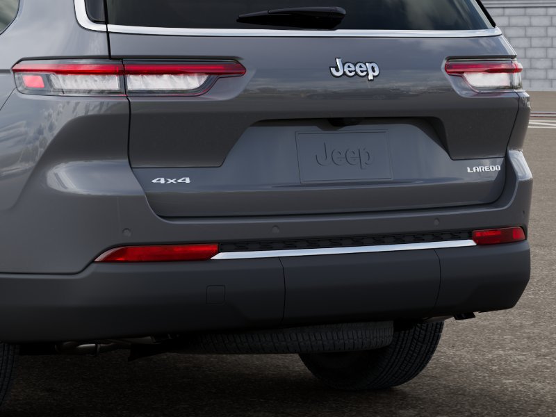 New 2027 Jeep Grand Cherokee L Laredo AWD/4WD image 13
