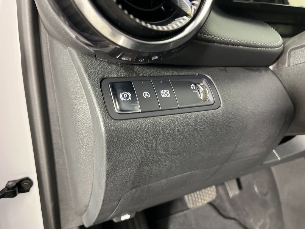 Certified 2025 Chevrolet Equinox LT FWD image 25