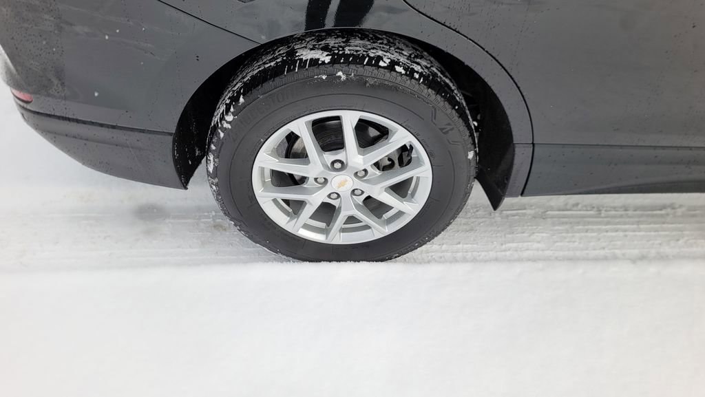 Used 2023 Chevrolet Equinox LT image 13