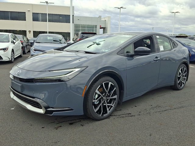 New 2026 Toyota Prius Plug-In Hybrid image 3