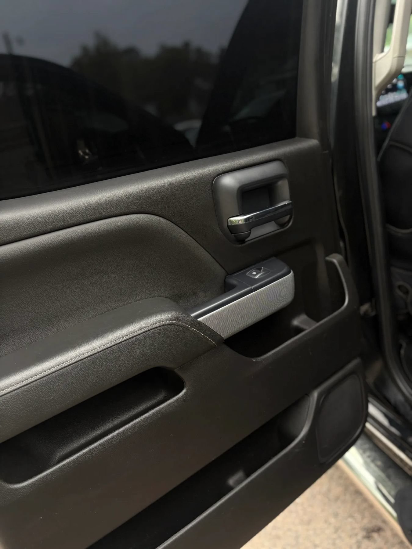 Used 2018 Chevrolet Silverado 1500 LT w/ True North Edition AWD/4WD image 38