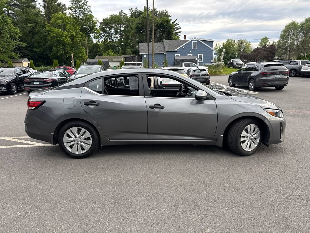 Used 2024 Nissan Sentra S w/ Lighting Package FWD image 6